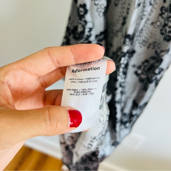 Reformation Adkins Silk Dress Size XS NWT - Picture 4 of 9